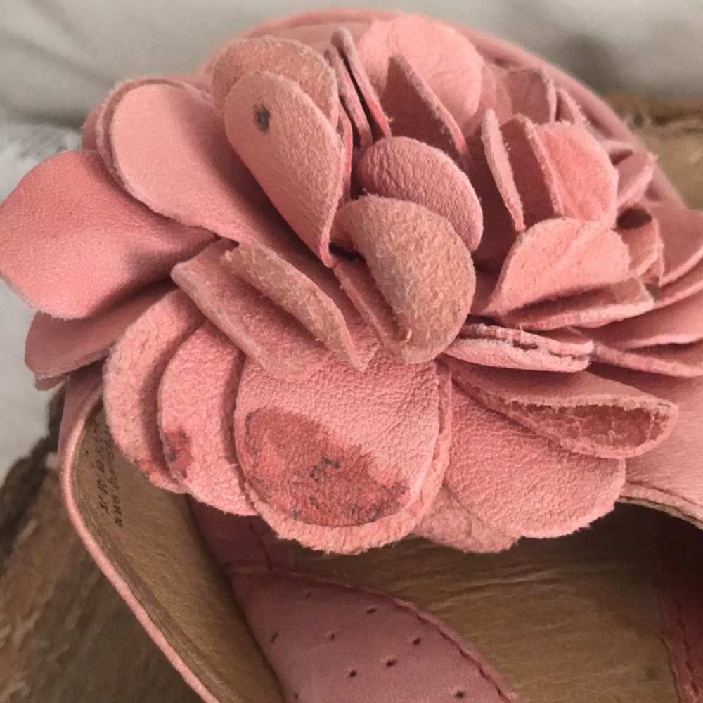 Born Coral pink espadrilles sandals pre used in very good condition. - Picture 6 of 8